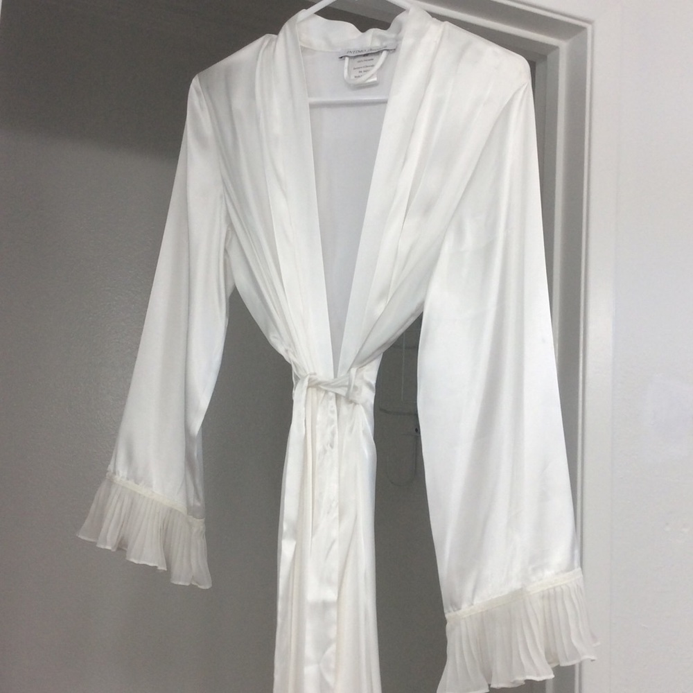Intimo long ivory robe